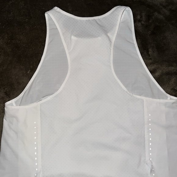 Lululemon racer back top for women, size 8.  White. - Picture 5 of 7